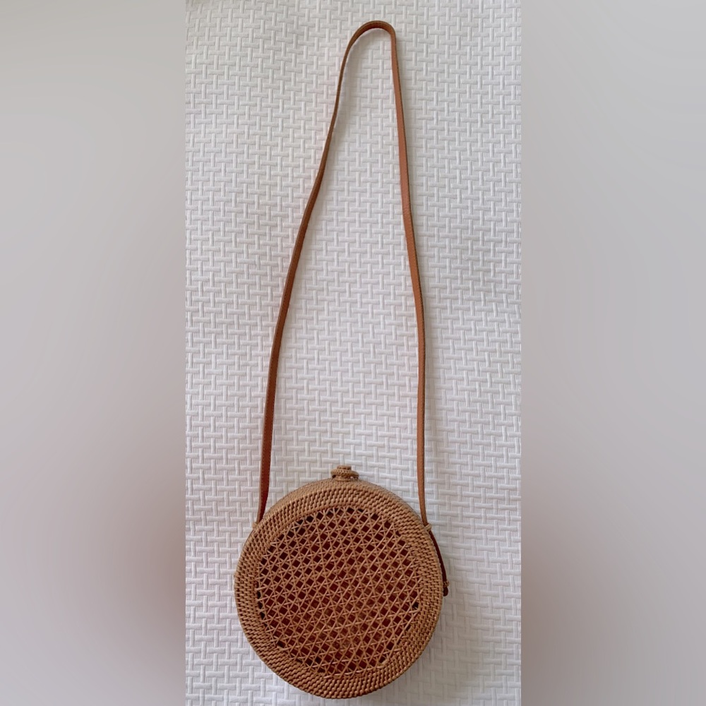 FAITHFUL THE BRAND Round Cross Body Bag